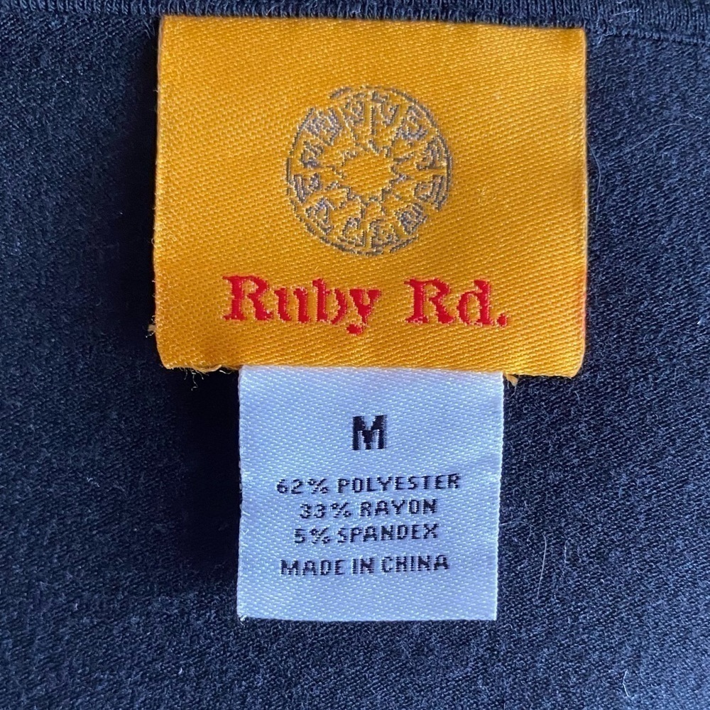 Ruby Rd.-Black Rosette Top-Size Medium - image 6